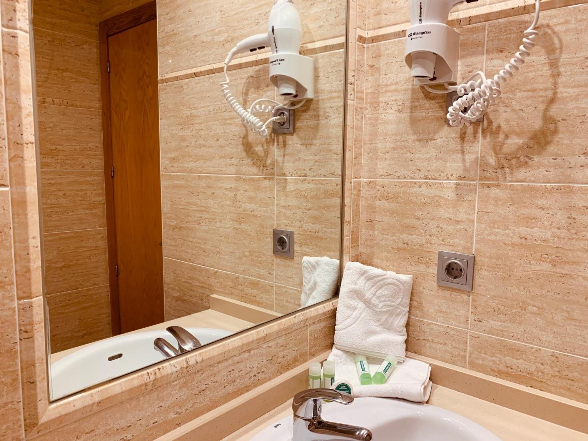 Apartamentos Esperanza Del Mar Portonovo Luaran gambar