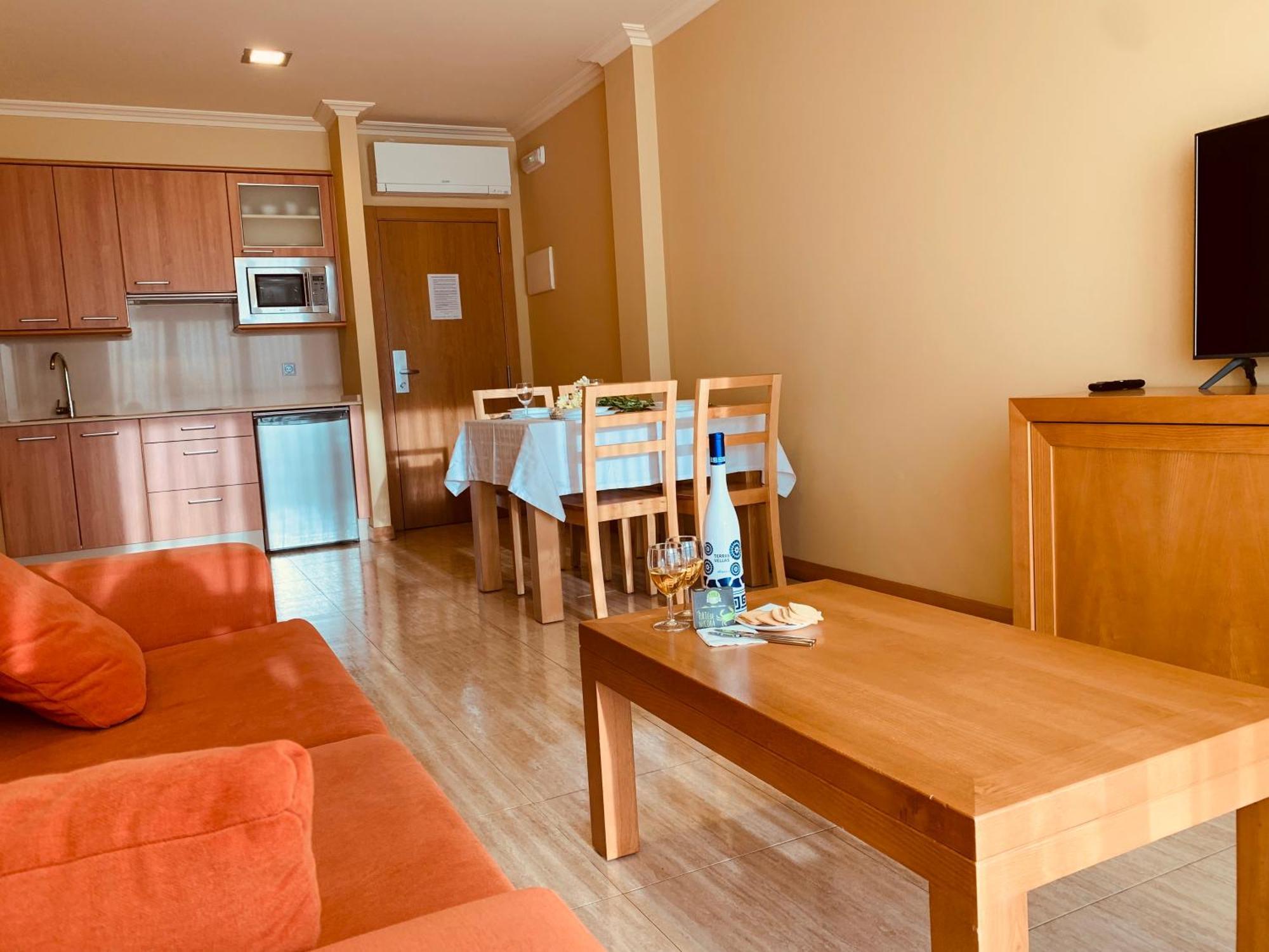 Apartamentos Esperanza Del Mar Portonovo Luaran gambar